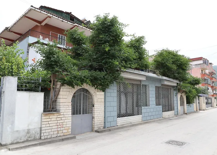 Katerina 3* Berat