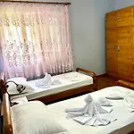 Konukevi Katerina 3*