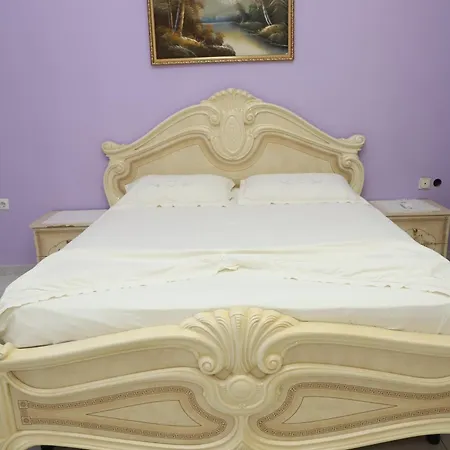 Katerina 3* Berat