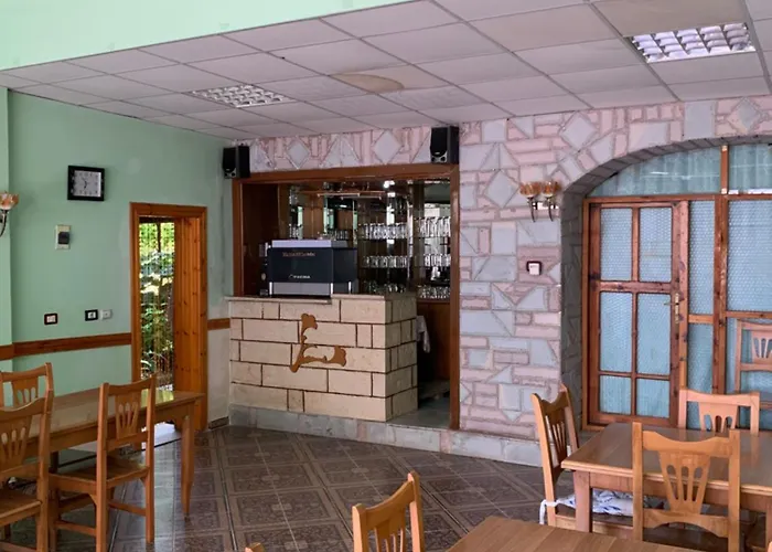 Katerina Affittacamere 3*